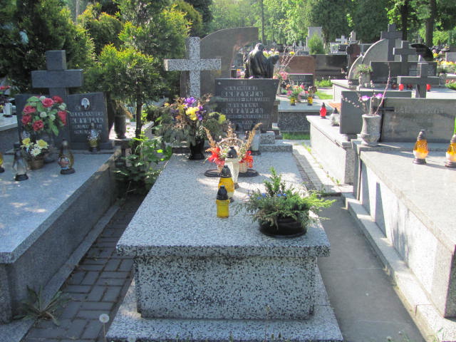 Grób Kazimierz Skrzypek