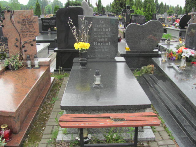 Grób Izabella Hurhal